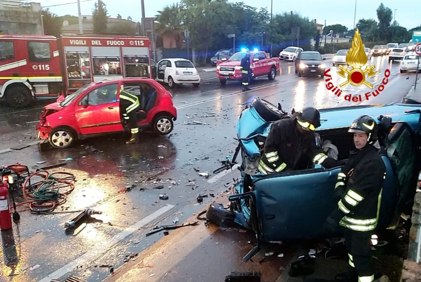 Quartu Grave Scontro Tra Tre Auto Cagliari Vistanet