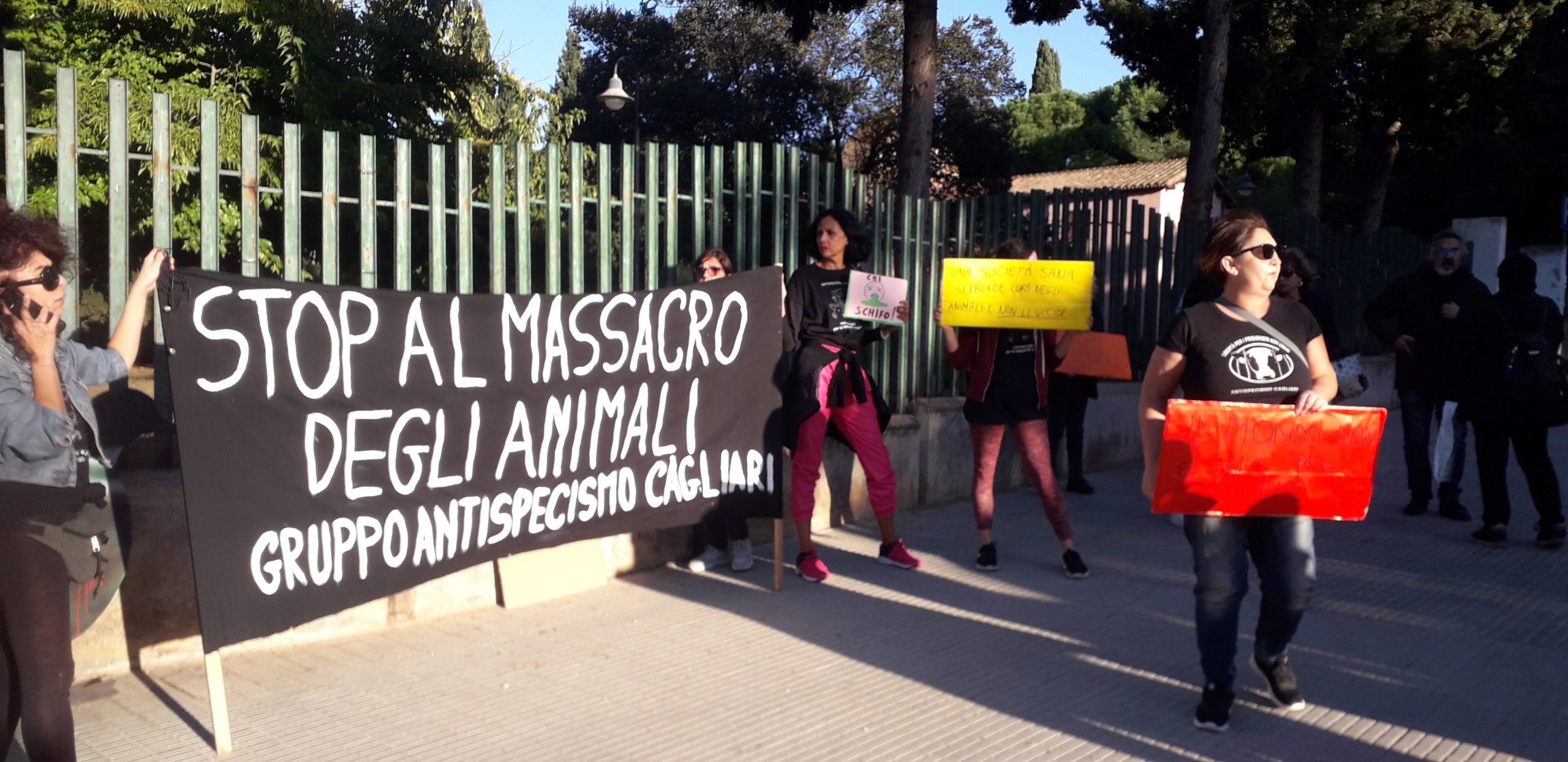 Mattanza Volatili La Protesta A Monte Urpinu Cagliari Vistanet