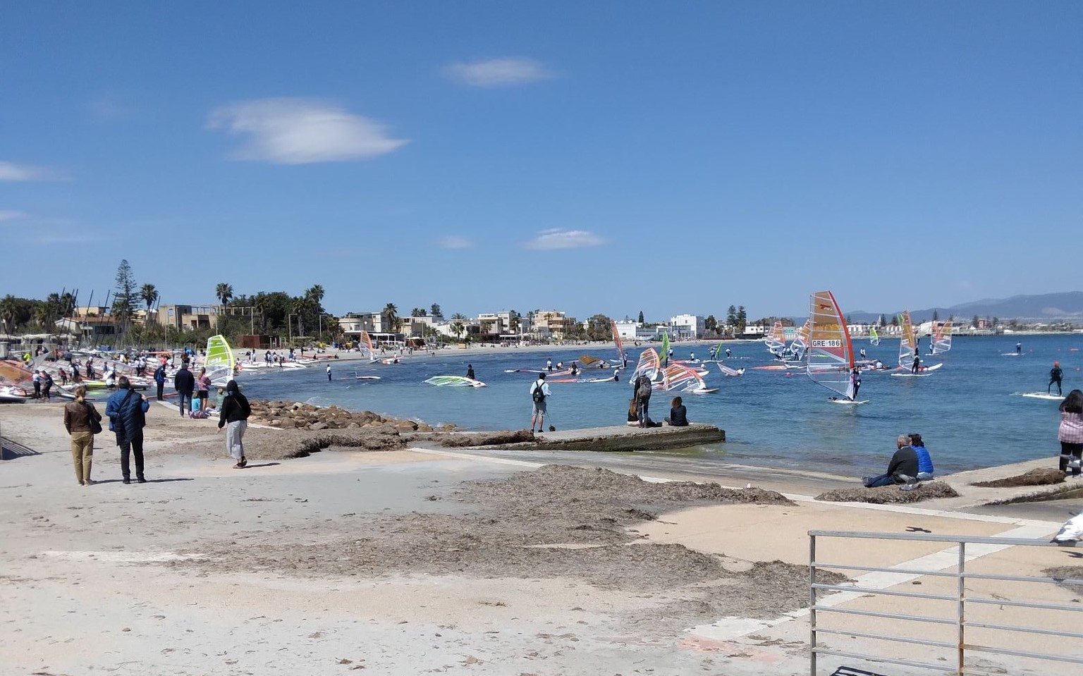 La spiaggia del Poetto durante le festività Cagliari Vistanet