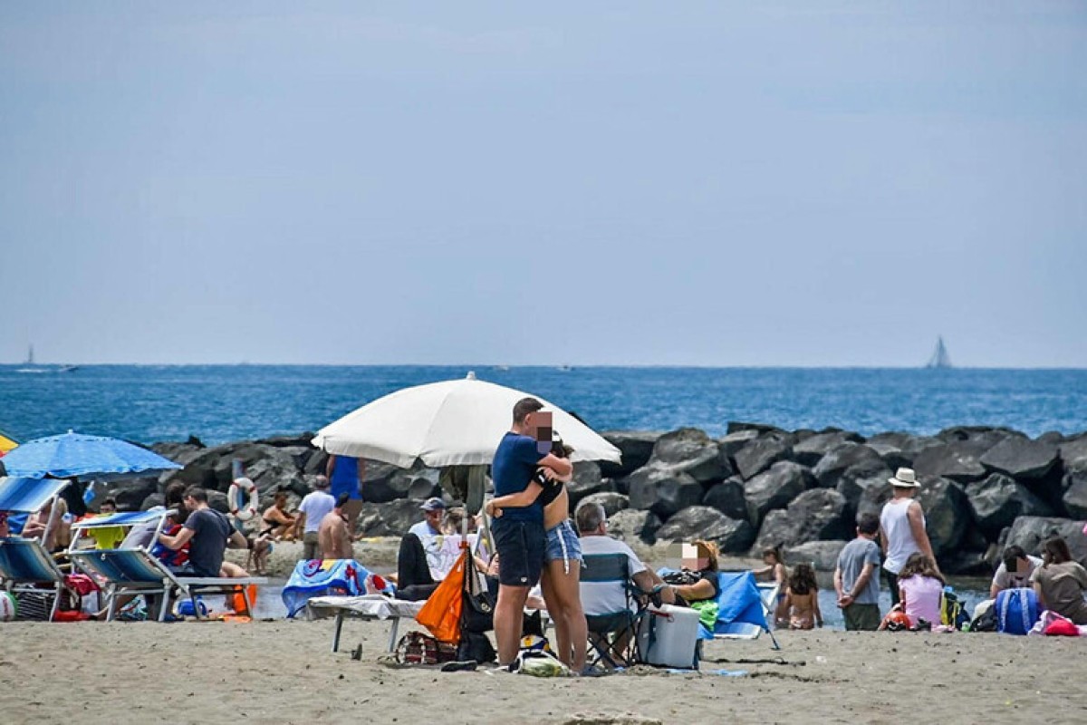 Spiagge Laziali Prese D Assalto