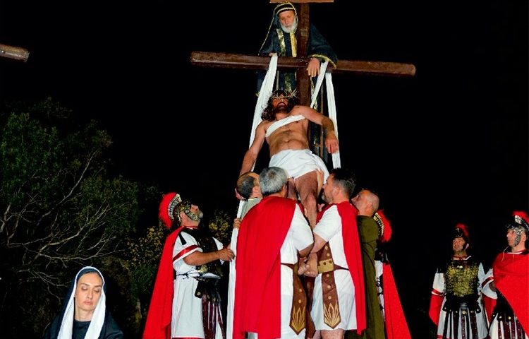 Tortol Venerd Sera A Monte Attu La Terza Edizione Della Via Crucis