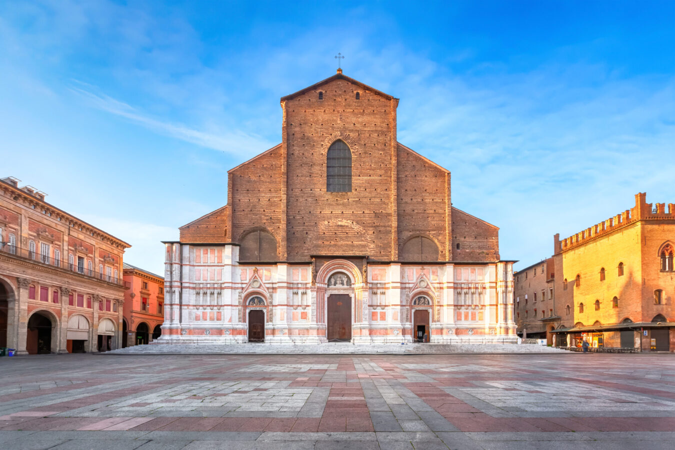 Ci sono tre particolarità sulla Basilica di San Petronio di Bologna che pochissimi conoscono: ecco quali