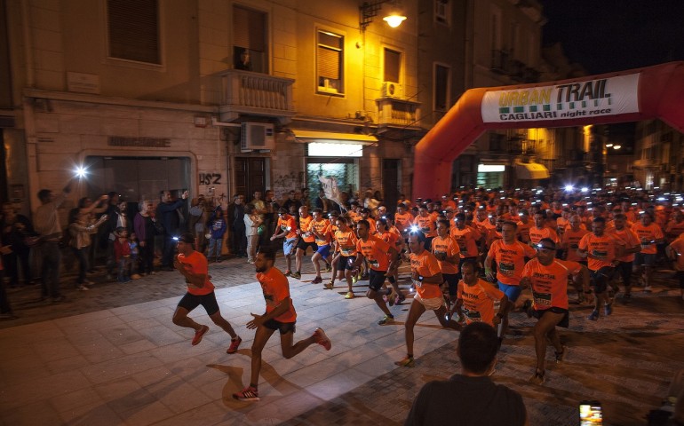 1200 partecipanti all’Urban Trail. Vincono Alberto Sulis  e Valentina Carta