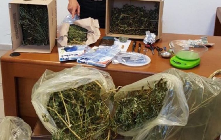 droga carbonia arresto marijuana carabinieri
