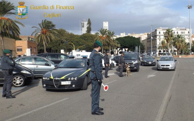 Guardia di Finanza: sequestri di droga tra aeroporto, stazione e porto di Cagliari. 6 le persone segnalate