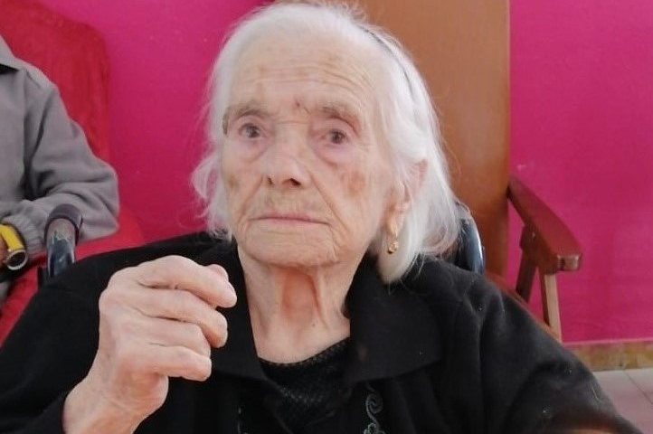 Seui, oggi si festeggiano i 101 anni della “nonnina” del paese Assunta Piras (FOTO)