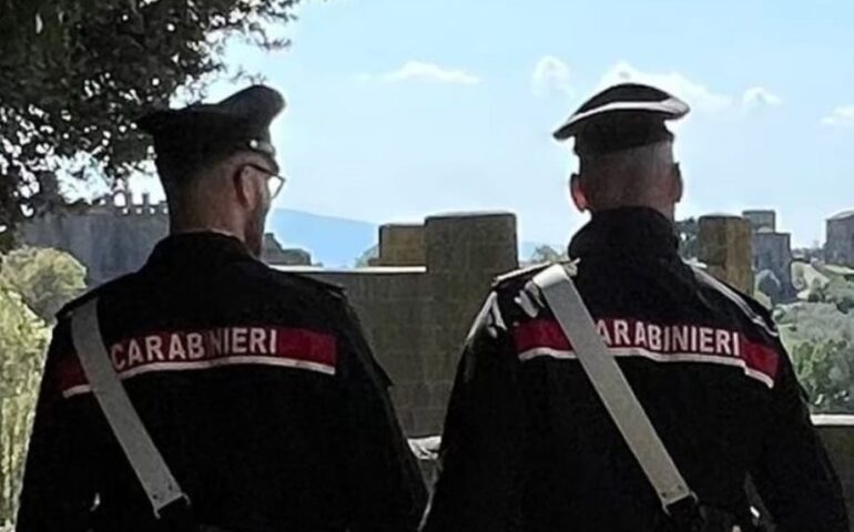 Cagliari, vedova trova un proiettile da cannone tra i ricordi del marito