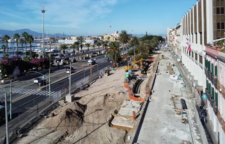 Cagliari, troppi cantieri in città. Confcommercio: “Tre attività hanno chiuso, servono aiuti dal Comune”
