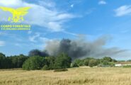 Giornata infernale sul fronte incendi in Sardegna: 100 ettari in fiamme a San Vero Milis, 7 mezzi aerei in azione