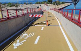 Chiude il nuovo ponte ciclopedonale di San Bartolomeo: vandali rubano cancello e griglie di scolo