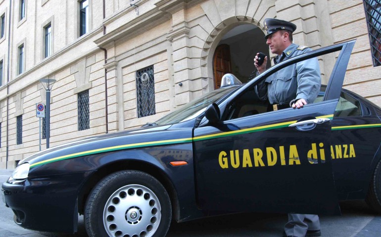 Operazione antidroga al porto di Cagliari: la Guardia di finanza sequestra 300 grammi di hashish