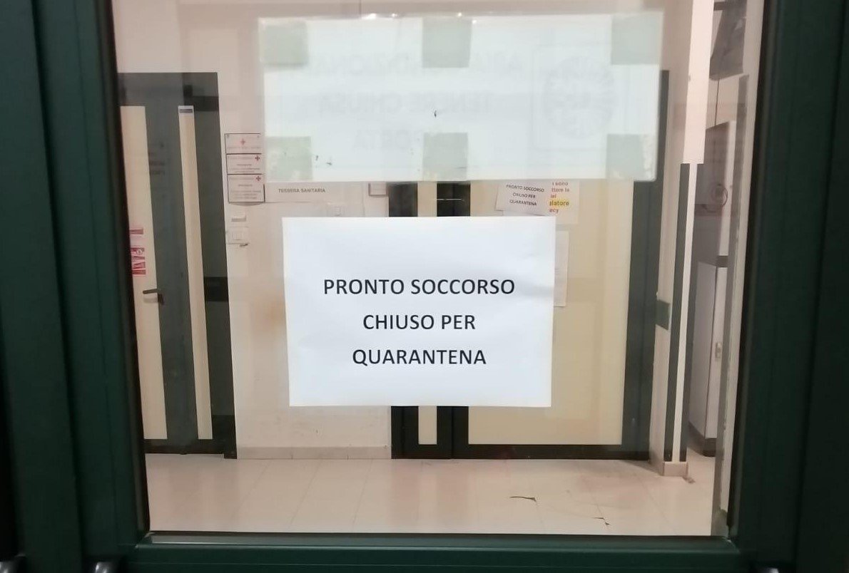 San Gavino, ruba in chiesa e si mangia le ostie consacrate