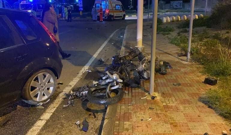Sardegna, grave incidente: auto contro moto, due ragazzi in codice rosso
