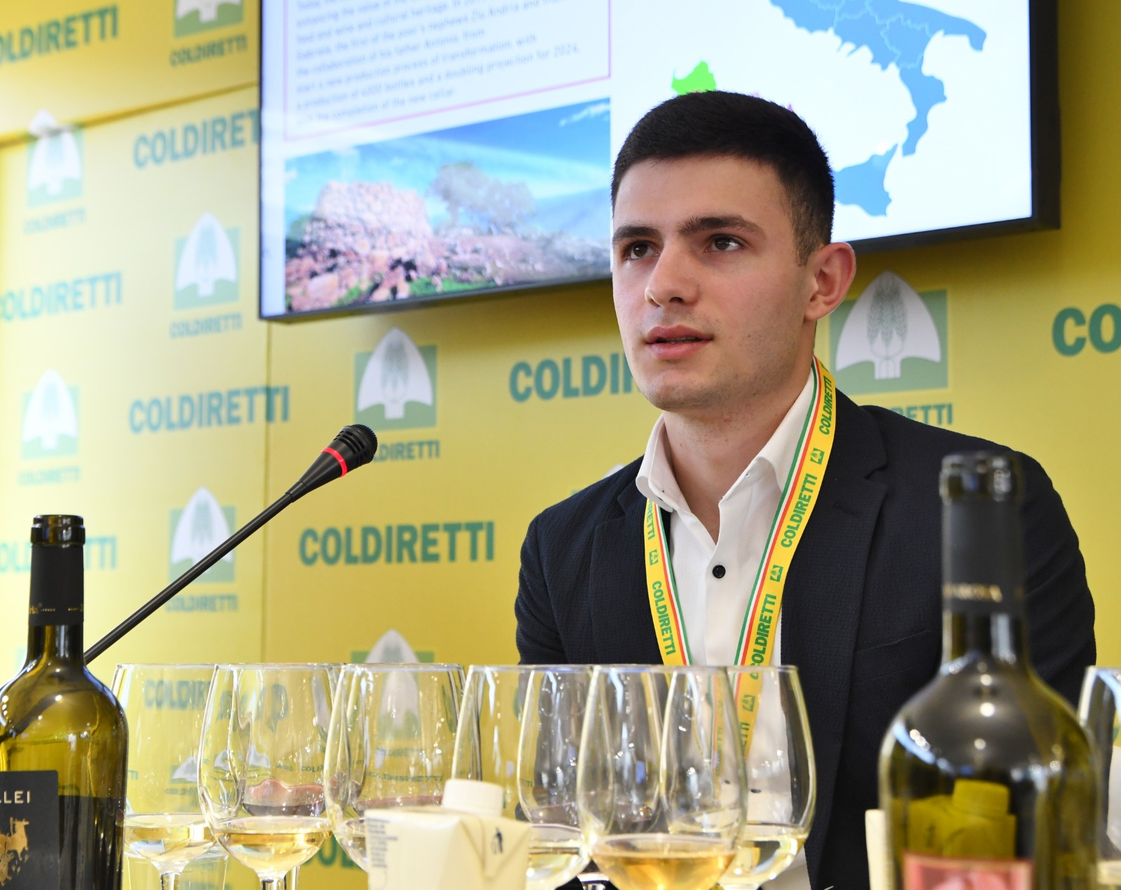 Gabriele Fronteddu Al Vinitaly Di Verona Ogliastra Vistanet