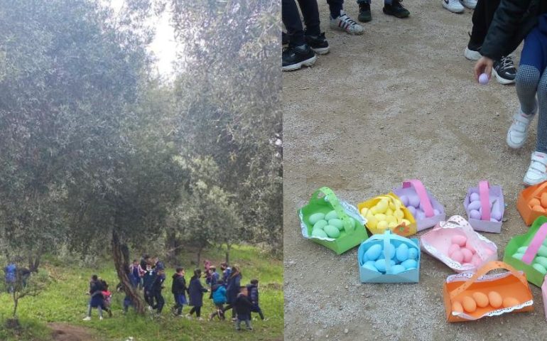 (FOTO) Villagrande, lezione speciale alla scuola primaria: tutte le classi a caccia delle uova pasquali