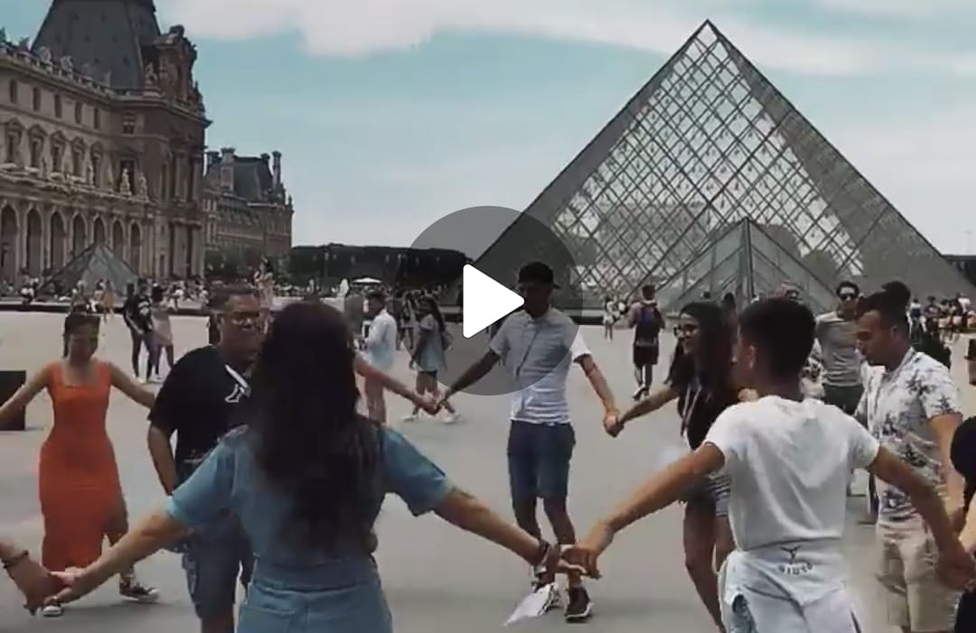 (VIDEO) Su ballu tundu al Louvre di Parigi | Ogliastra - Vistanet