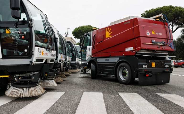 Ama, in servizio a Roma le nuove spazzatrici stradali
