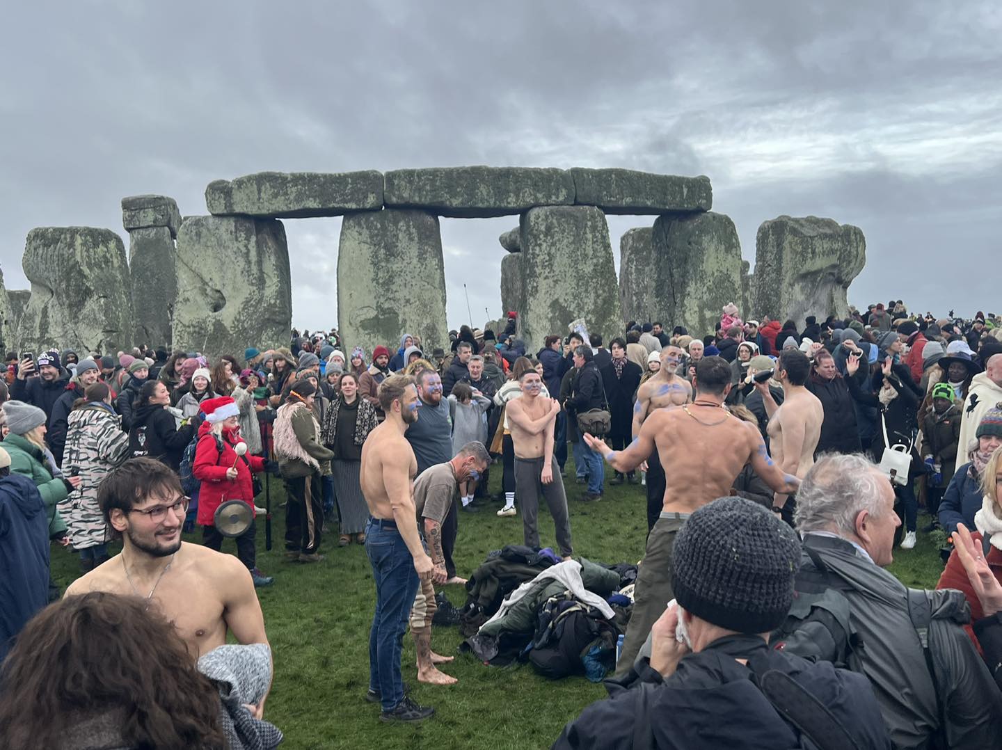 Stonehenge In Migliaia Per Celebrare Il Solstizio Dinverno Vistanet