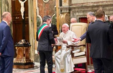 Il Sindaco Massimo Zedda in udienza da Papa Francesco