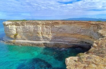 Falesie di su tingiosu, sardegna