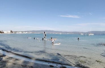 la spiaggia del poetto a Cagliari