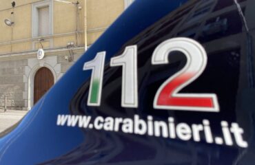 carabinieri auto immagine simbolica